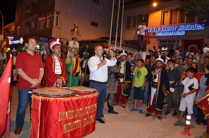 İznik’ten Demokrasiye Tam Destek