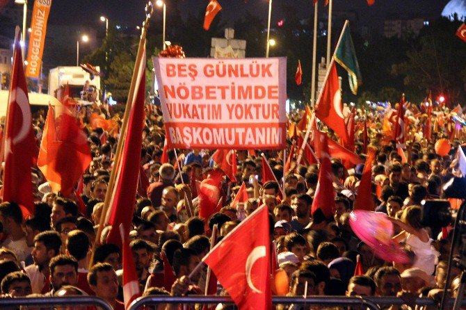 Kayseri’de Demokrasi Nöbeti