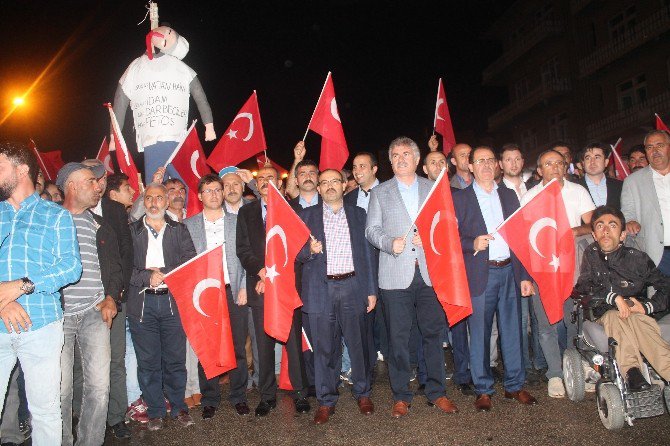 Bayburt’ta 4 Siyasi Parti Temsilcisi Kol Kola Girdi