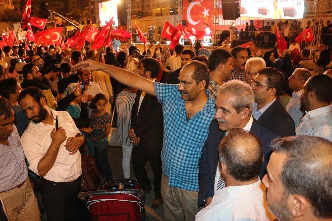 Belediye Başkanı Demirkol Binlerce Kişiye Seslendi