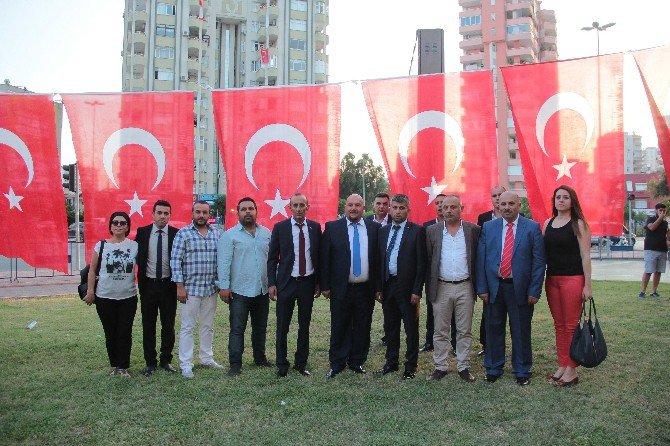 Adana’da Darbe Girişimi Protestoları Sürüyor