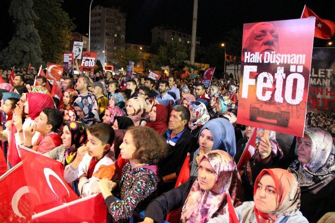 Kütahya’da Demokrasi Nöbetinin 6. Günü