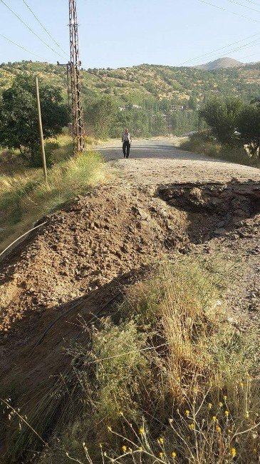 Şemdinli’de Askeri Araca Saldırı