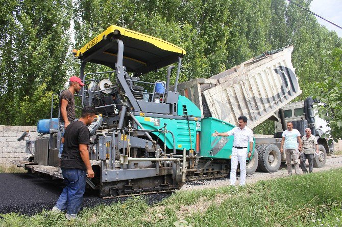 Tarihi Kervan Saray’ın Yolu Asfaltlanıyor