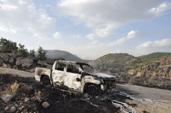 Tunceli’de Araç Yakıldı