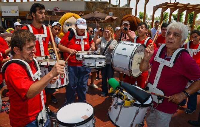 Ziçev, Expo 2016 Antalya’da Eğlendi