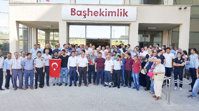 Besni Devlet Hastanesi Darbe Girişimini Kınadı