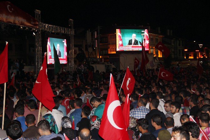 Konya Demokrasiye Sahip Çıkıyor