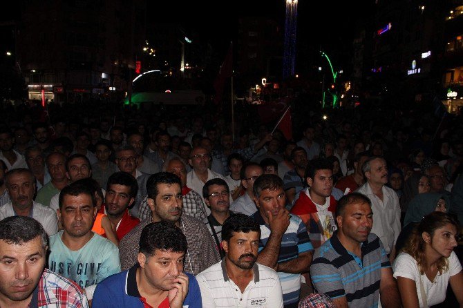 Manisalılar Ohal İlanını Böyle İzledi