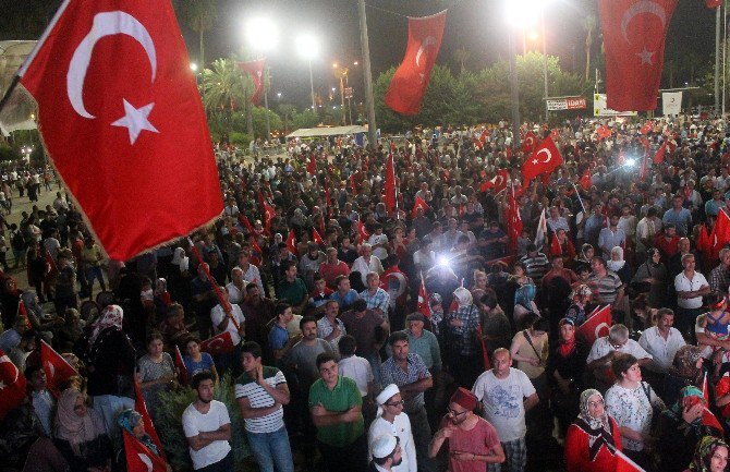 Mersin’de Çocuklarda Demokrasi Nöbetinde