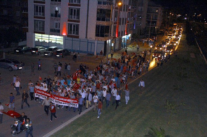 Atakum’da Demokrasi Yürüyüşü