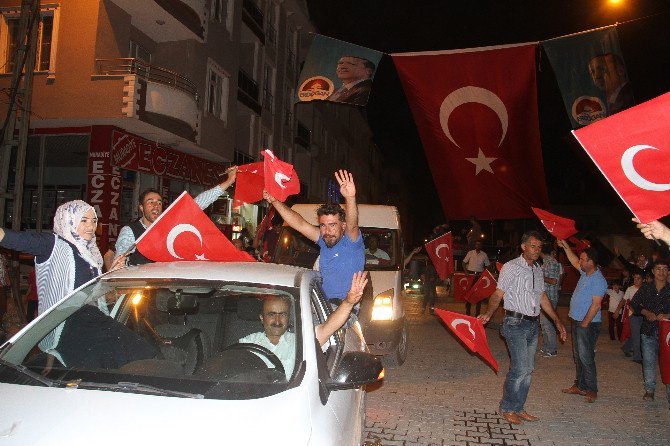 Demokrasi Şehitleri İçin Mevlit Okutuldu