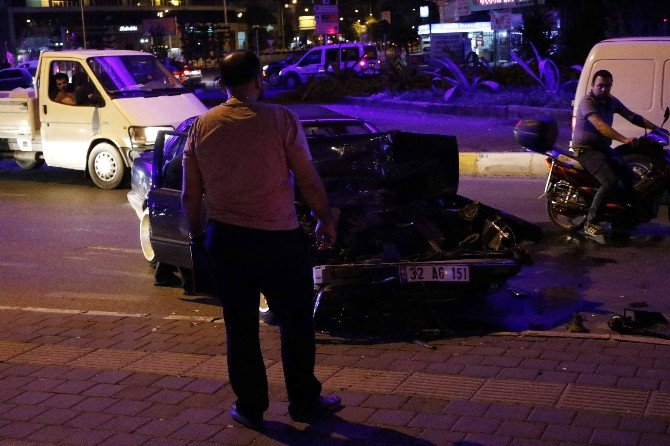 Antalya’da Trafik Kazası: 1 Yaralı