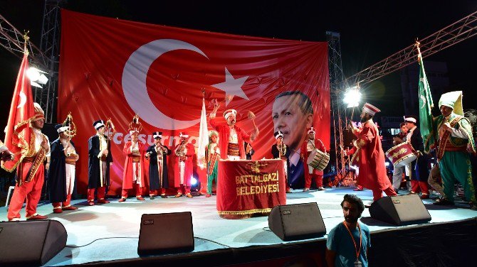 Battalgazi’nin Torunları Bu Kez Demokrasi Destanı Yazıyor