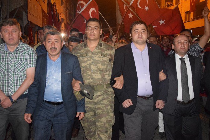 Giresun’da Demokrasi Nöbeti Devam Ediyor.