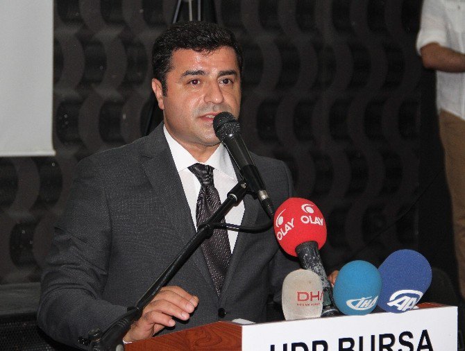 Selahattin Demirtaş: “Kışkırtmalara Karşı Dikkatli Olun”