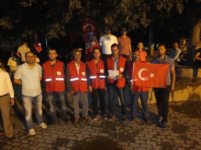 Malazgirt Kızılay’dan Darbe Girişimine Karşı Bildiri