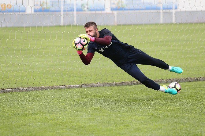 Trabzonspor’da Onur Kıvrak’ın Muhteşem Değişimi