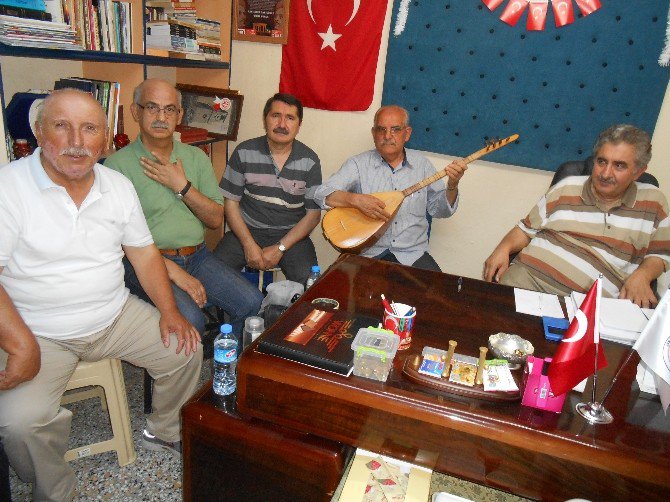 Eskişehirli Şairler Yaz Mevsimini “Şiir Ve Türkü Şöleni” İle Kutladı