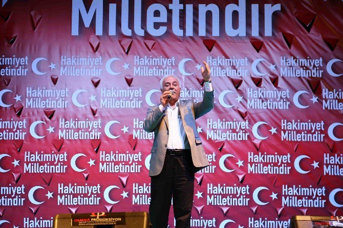 Hatipoğlu Ve Karataş Demokrasi Nöbetinde Konuştu