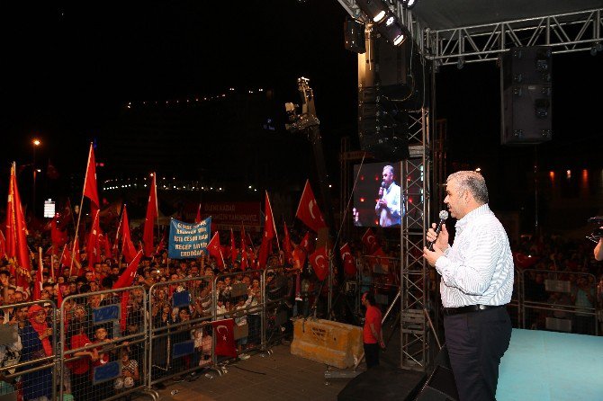 "Demokrasi Zaferini Millet Kazandı"