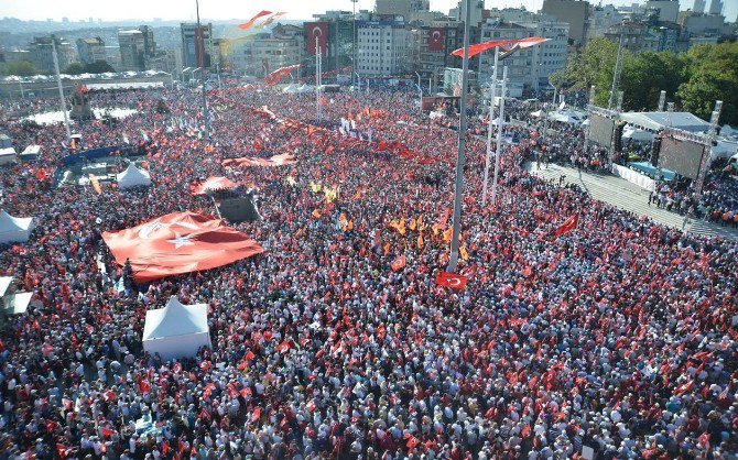 “Cumhuriyet Ve Demokrasi Mitingi”ne Büyükçekmece’den De Katılım Büyük Oldu