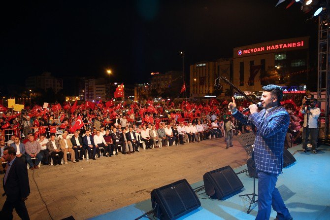 Şanlıurfa’da Demokrasi Nöbeti Devam Ediyor