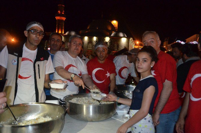 Erzurum Ghsim’den Demokrasi Pilavı