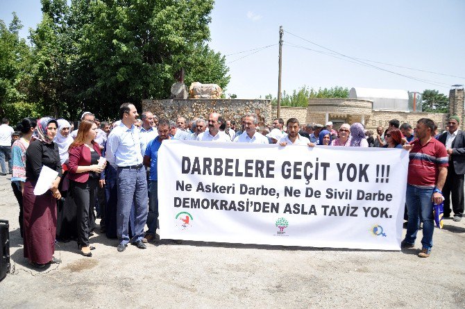 Hdp Ve Dbp’ten "Darbe" Açıklaması