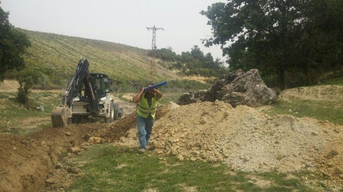 Bir Yanda İşçe Suyu Bir Yanda Dere Temizliği