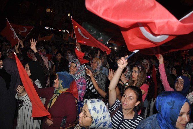 Özmen; ”Astim Köprülü Kavşağa 15 Temmuz İle İlgili İsim Verilmesini Onaylamıyoruz”