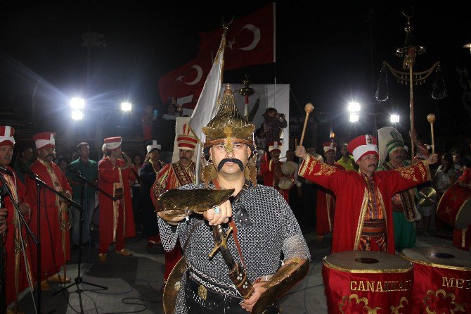 Çanakkale’de ’Mehteranlı’ Demokrasi Nöbeti