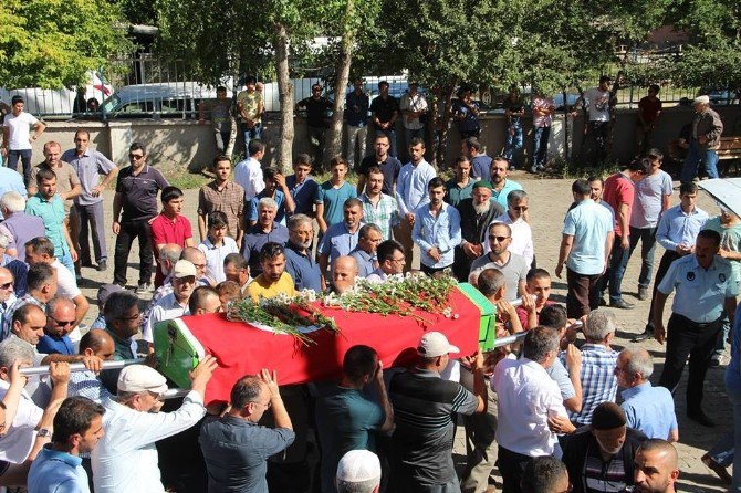 Oltu Kahap Erdoğan’ı Son Yolculuğuna Uğurladı