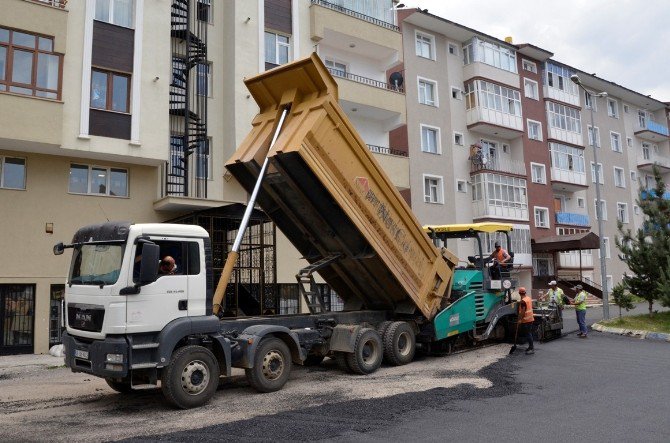 Palandöken Belediyesi Asfalt Çalışmalarına Kesintisiz Devam Ediyor