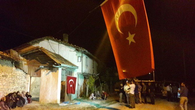 Özel Harekatçı Baba, Oğlunun Şehit Olduğu Haberini Eşine Kendisi Verdi