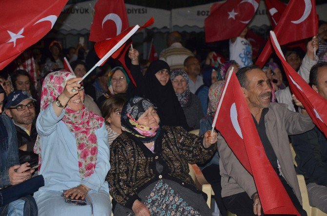 Bozüyüklüler Demokrasi Nöbetine Aykut Kuşkaya İle Devam Etti