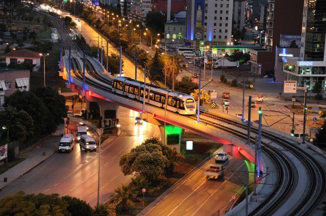 Samsun’da Tramvay 19.00-01.00 Saatleri Arasında Bedava