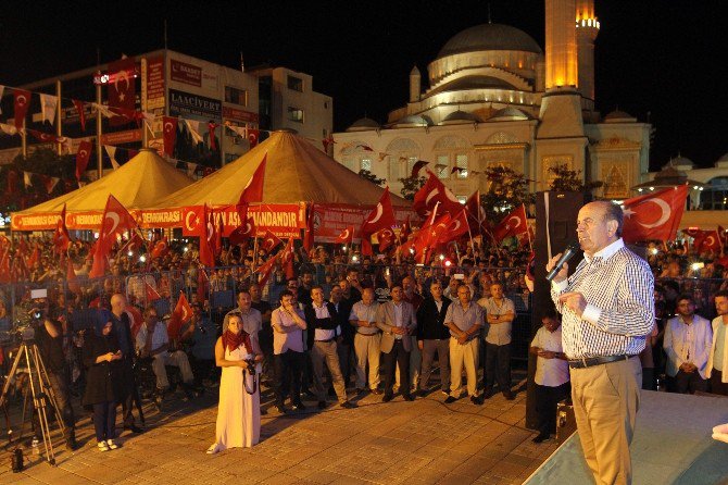 Başkan Topbaş Esenyurt ’Ta Nöbette