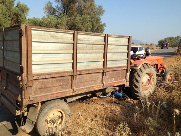 Milas’ta Motosiklet Traktörle Çarpıştı: 1 Yaralı