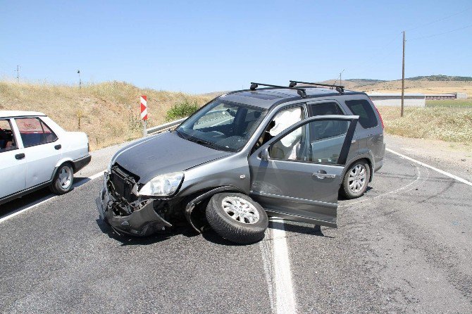 Yozgat’ta Meydana Gelen Trafik Kazasında 3 Kişi Yaralandı