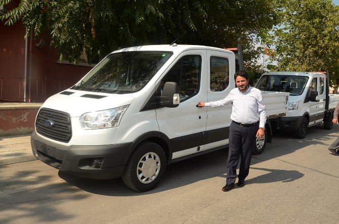 Seyitgazi Belediyesi’ne Yeni Araçlar