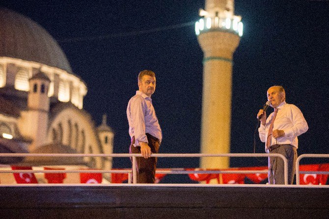 Başkan Kadir Topbaş Gaziosmanpaşa’daki Vatan Ve Demokrasi Nöbetine Katıldı