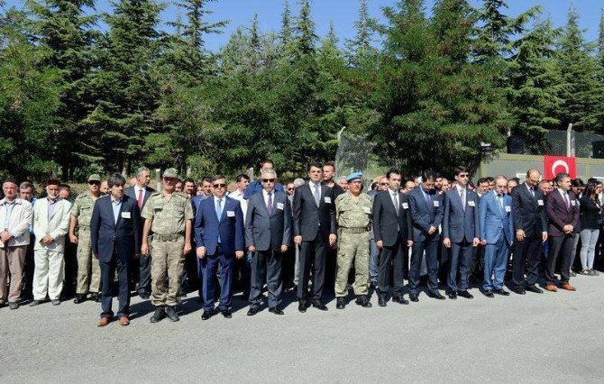 Şehit Polislere Hazin Tören