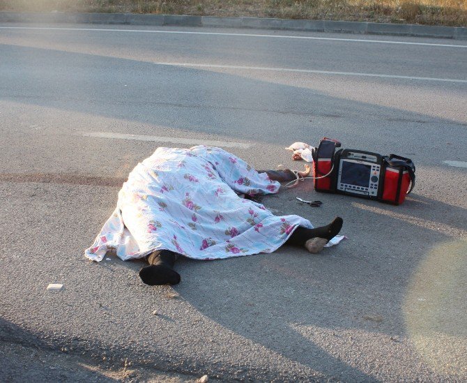 Yolun Karşısına Geçmek İsterken Canından Oldu