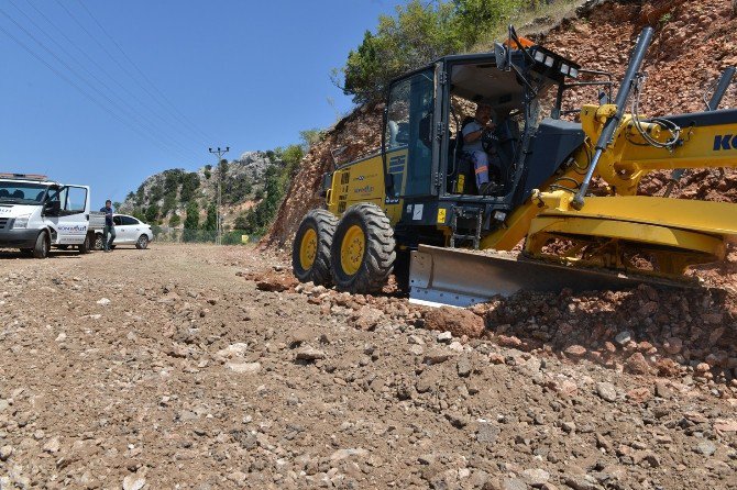 Saklıkent İle Feslikan Arasına Asfalt