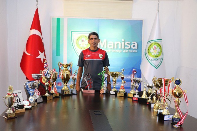 Başarılarıyla Genç Sporculara Örnek Oluyor