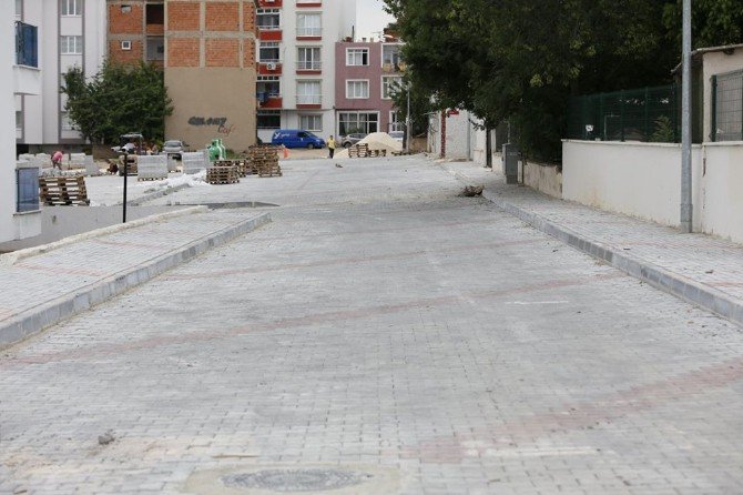 4 Bin 770 Metrekarelik Yol Ve Kaldırım İle 100 Araçlık Otopark Hizmete Açıldı