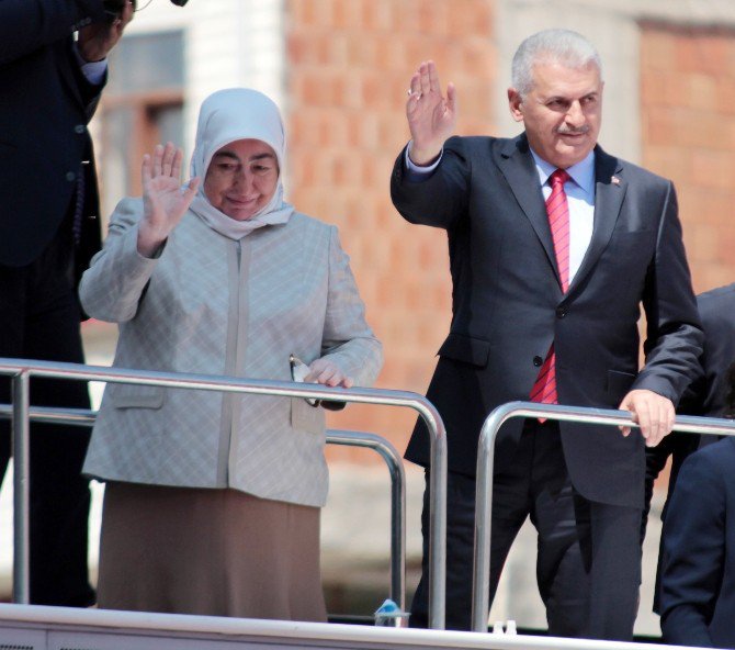 Başbakan Yıldırım, Kazan’da Halka Hitap Etti