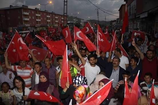 Başkan Donmuş’tan Demokrasi Nöbetine Destek