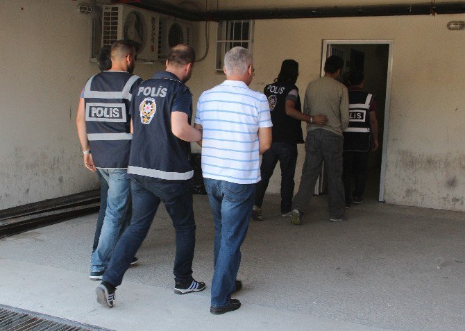 Elazığ’da Gözaltına Alınan Emniyet Müdürleriyle Birlikte 15 Polis Adliyeye Sevk Edildi